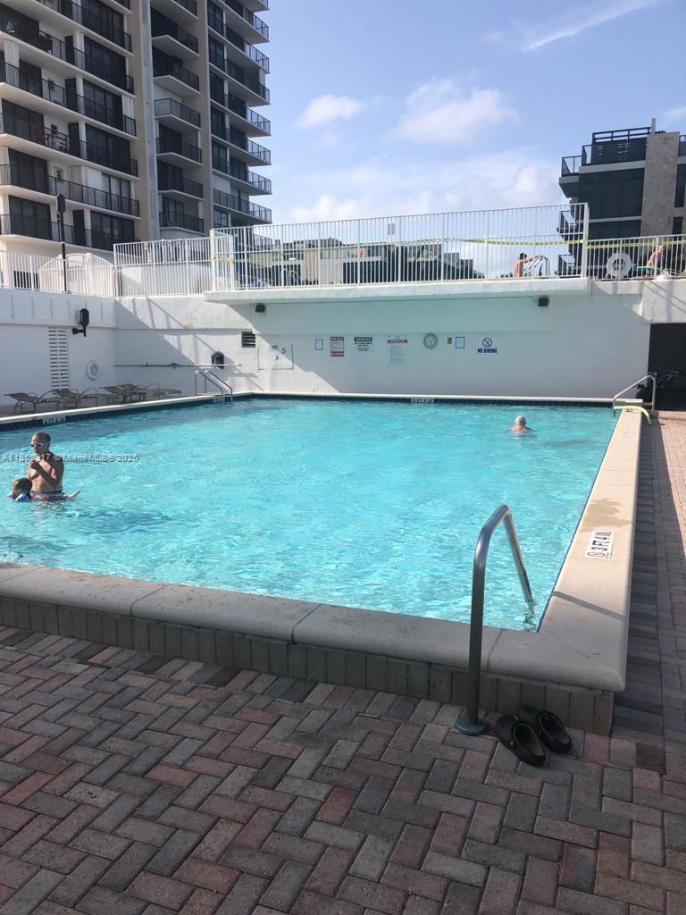 Photo of 2301 Ocean Dr  #601, Hollywood, Florida, 33019 - 