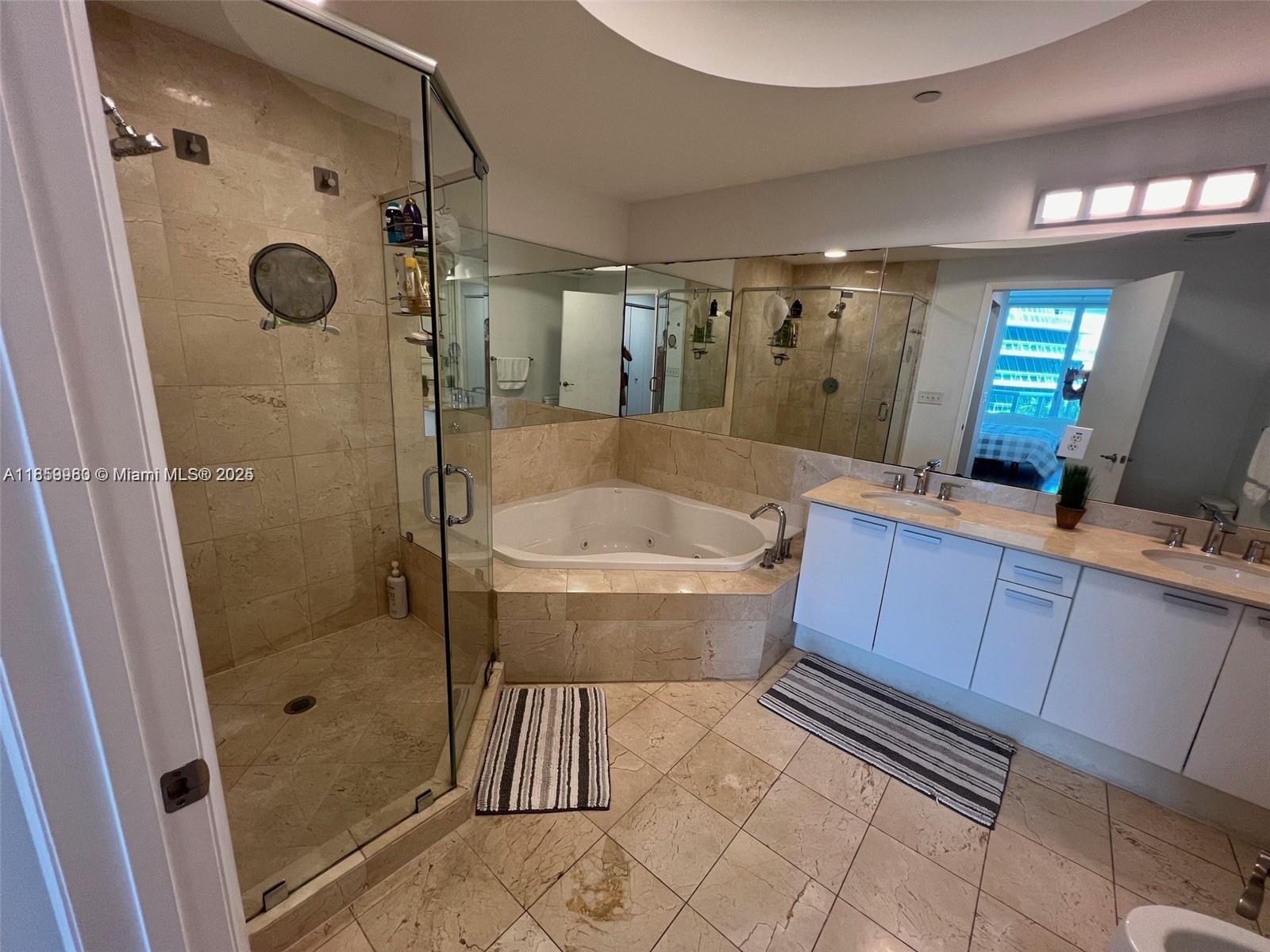 Photo of 3131 188th St  #1-609, Aventura, Florida, 33180 - 