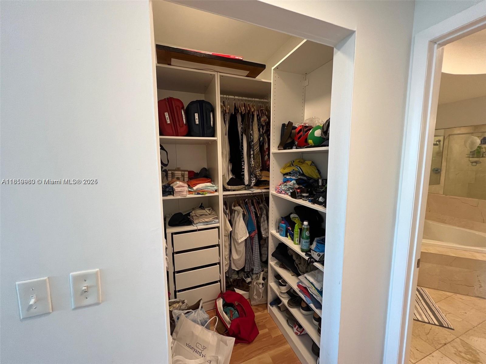Photo of 3131 188th St  #1-609, Aventura, Florida, 33180 - 