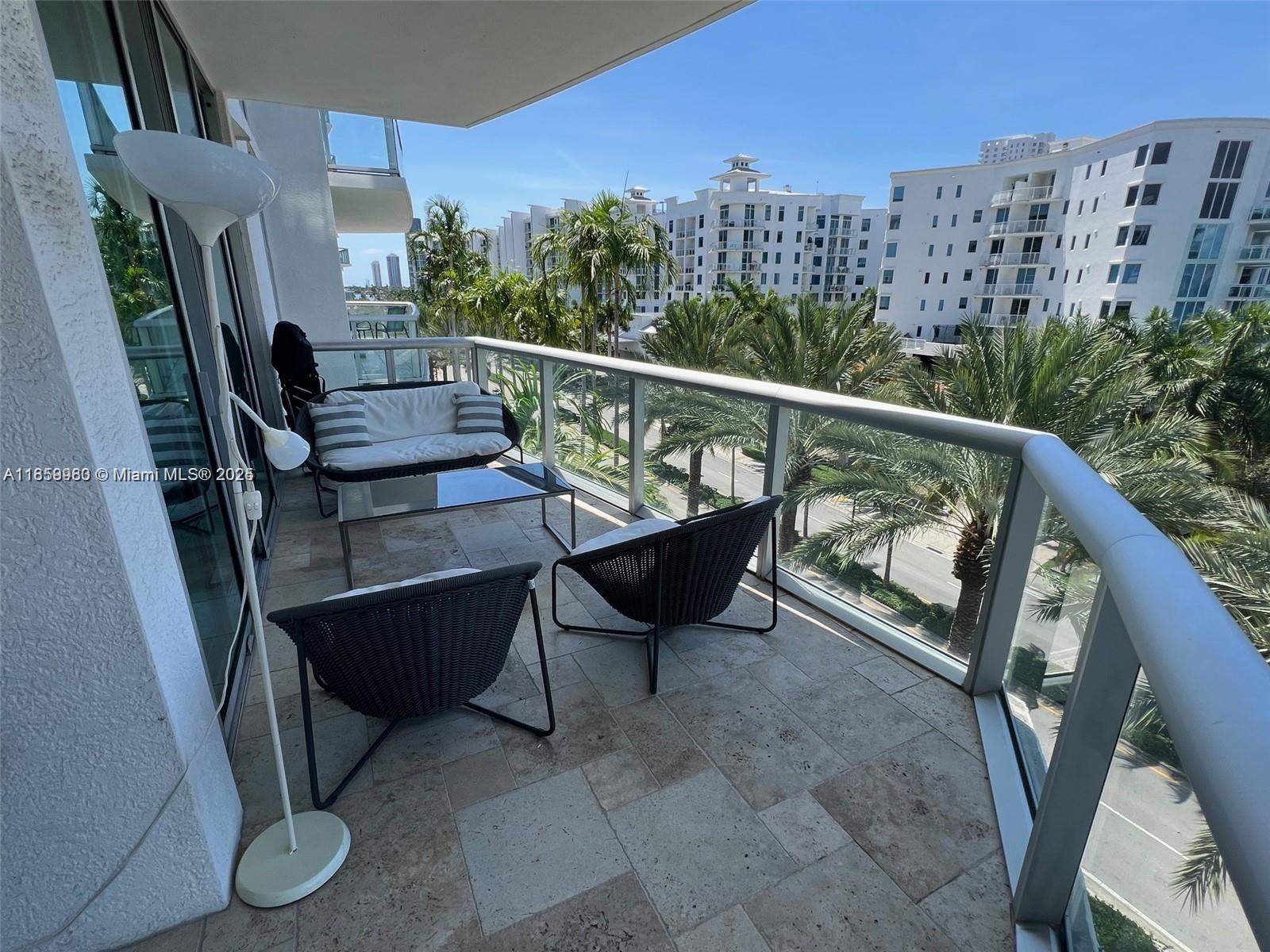 Photo of 3131 188th St  #1-609, Aventura, Florida, 33180 - 
