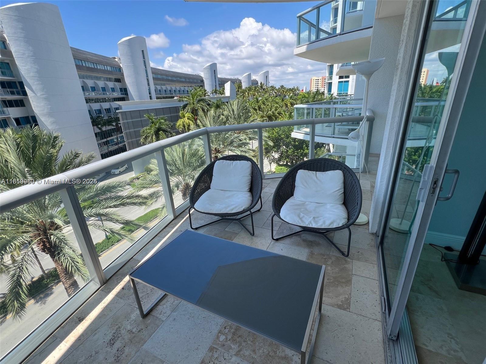 Photo of 3131 188th St  #1-609, Aventura, Florida, 33180 - 
