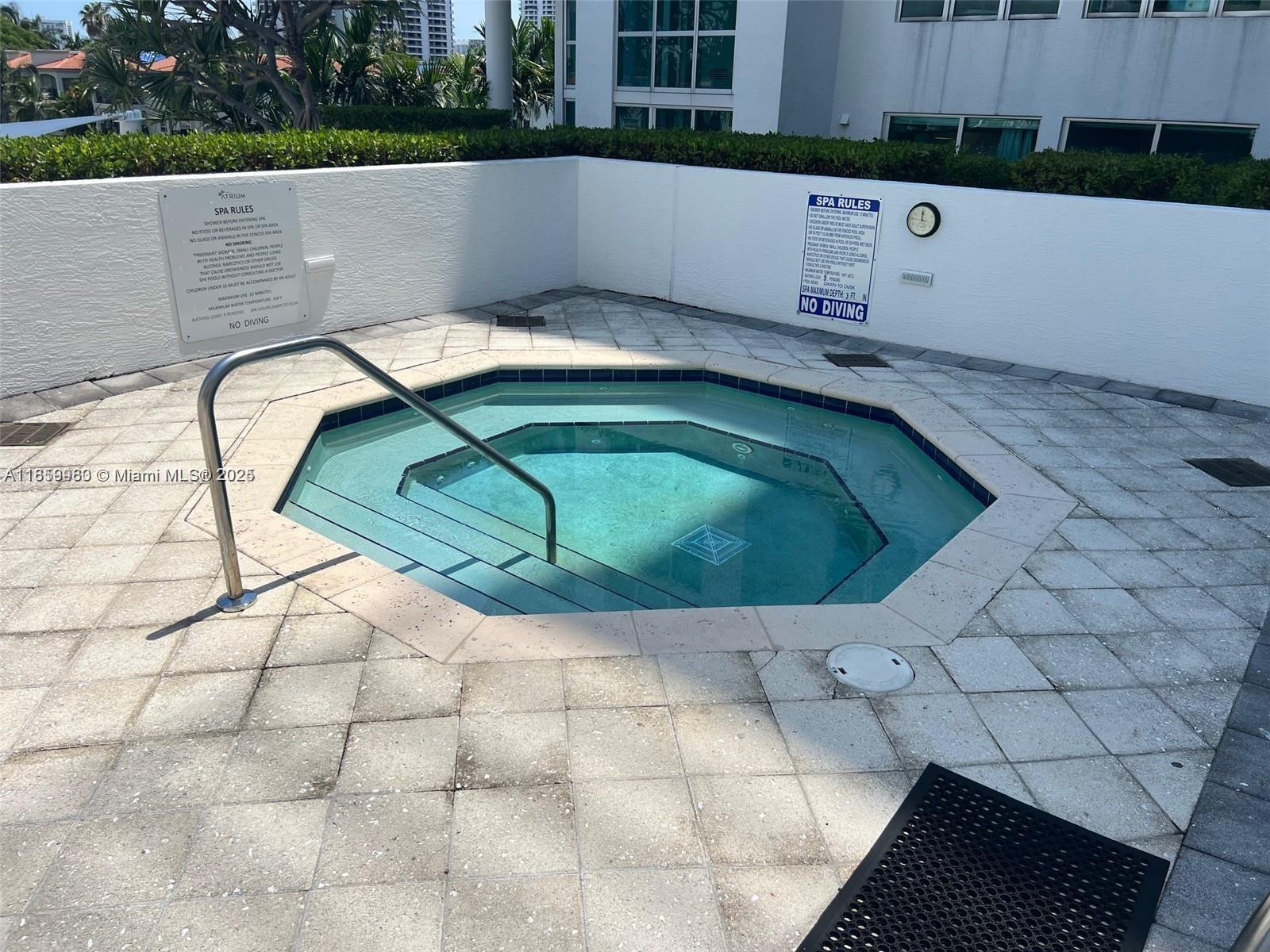 Photo of 3131 188th St  #1-609, Aventura, Florida, 33180 - 