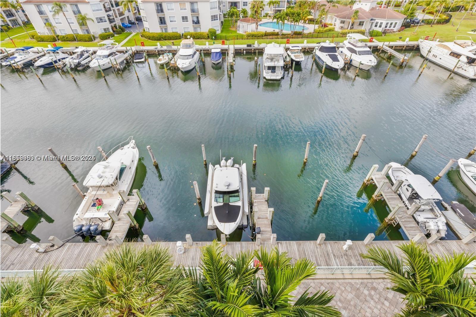 Photo of 3131 188th St  #1-609, Aventura, Florida, 33180 - 