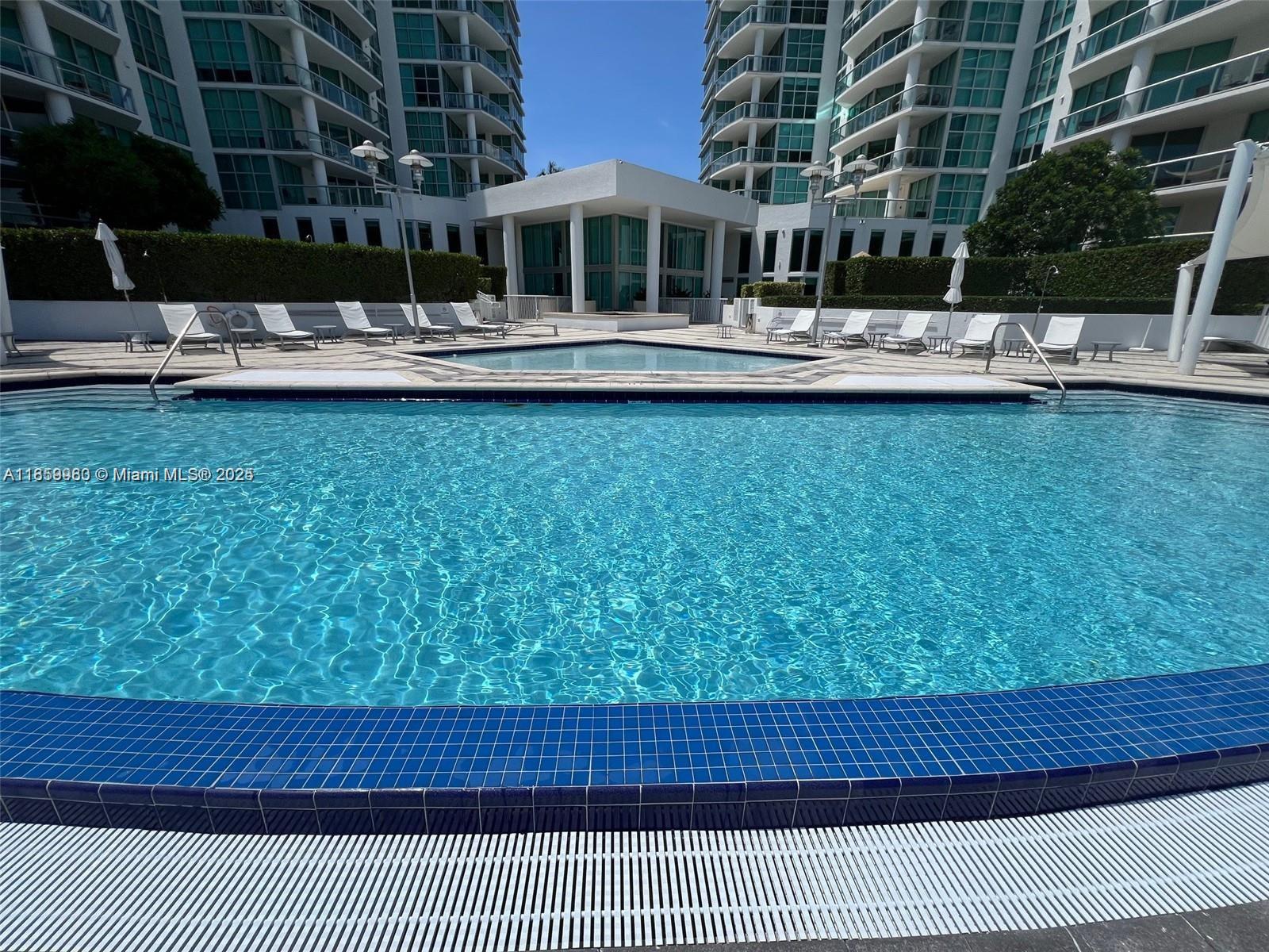 Photo of 3131 188th St  #1-609, Aventura, Florida, 33180 - 