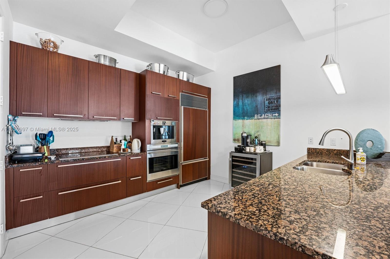 See details 3107 3 / 3 2084 sq. ft. $ 2025-08-16 0 Photo