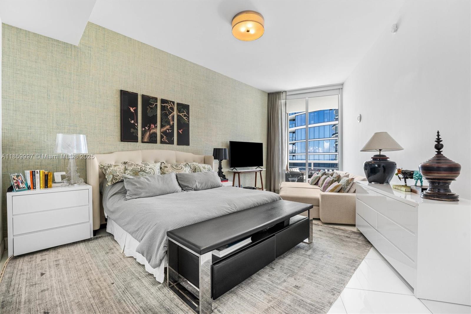 See details 3107 3 / 3 2084 sq. ft. $ 2025-08-16 0 Photo