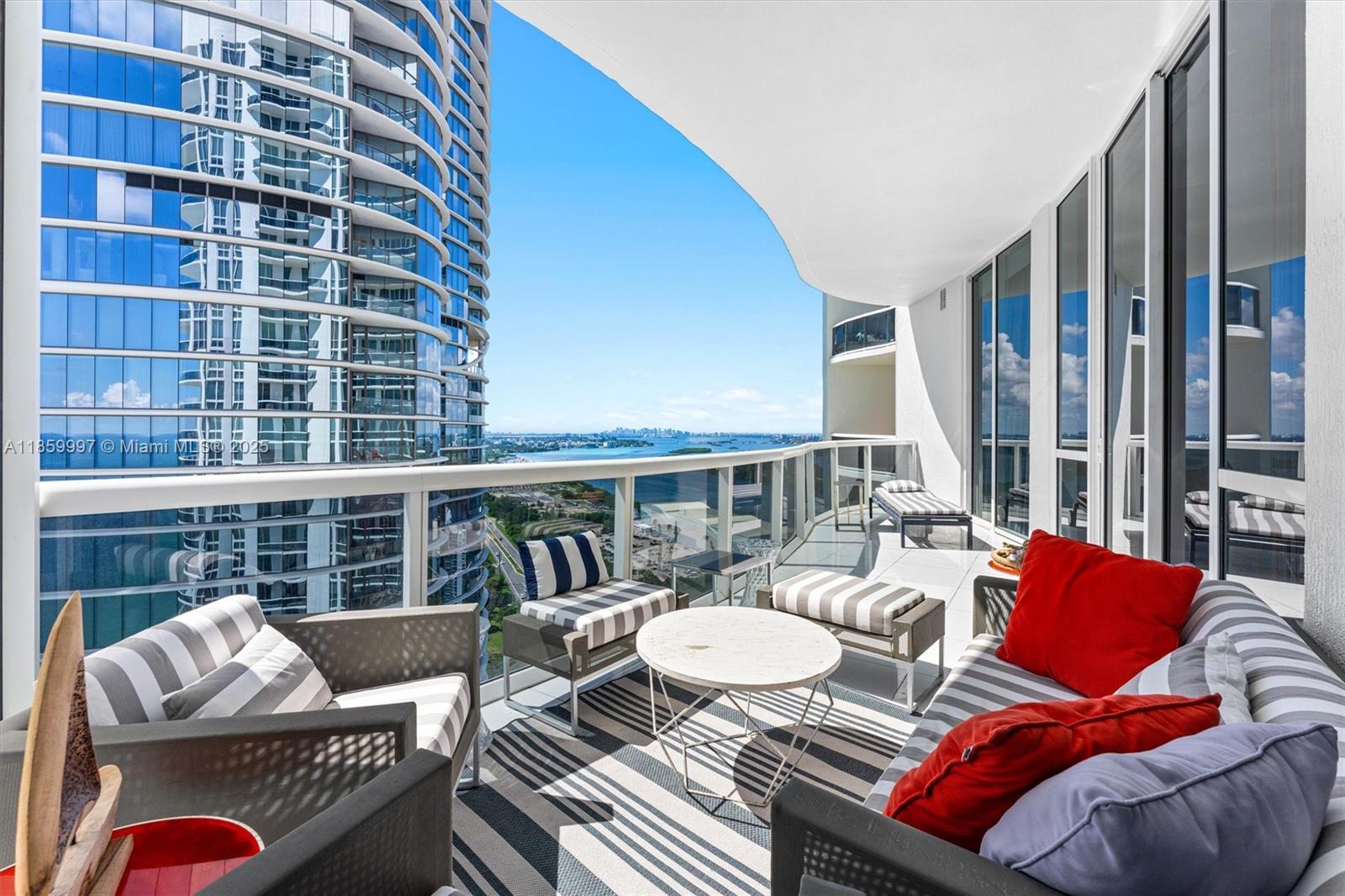 See details 3107 3 / 3 2084 sq. ft. $ 2025-08-16 0 Photo