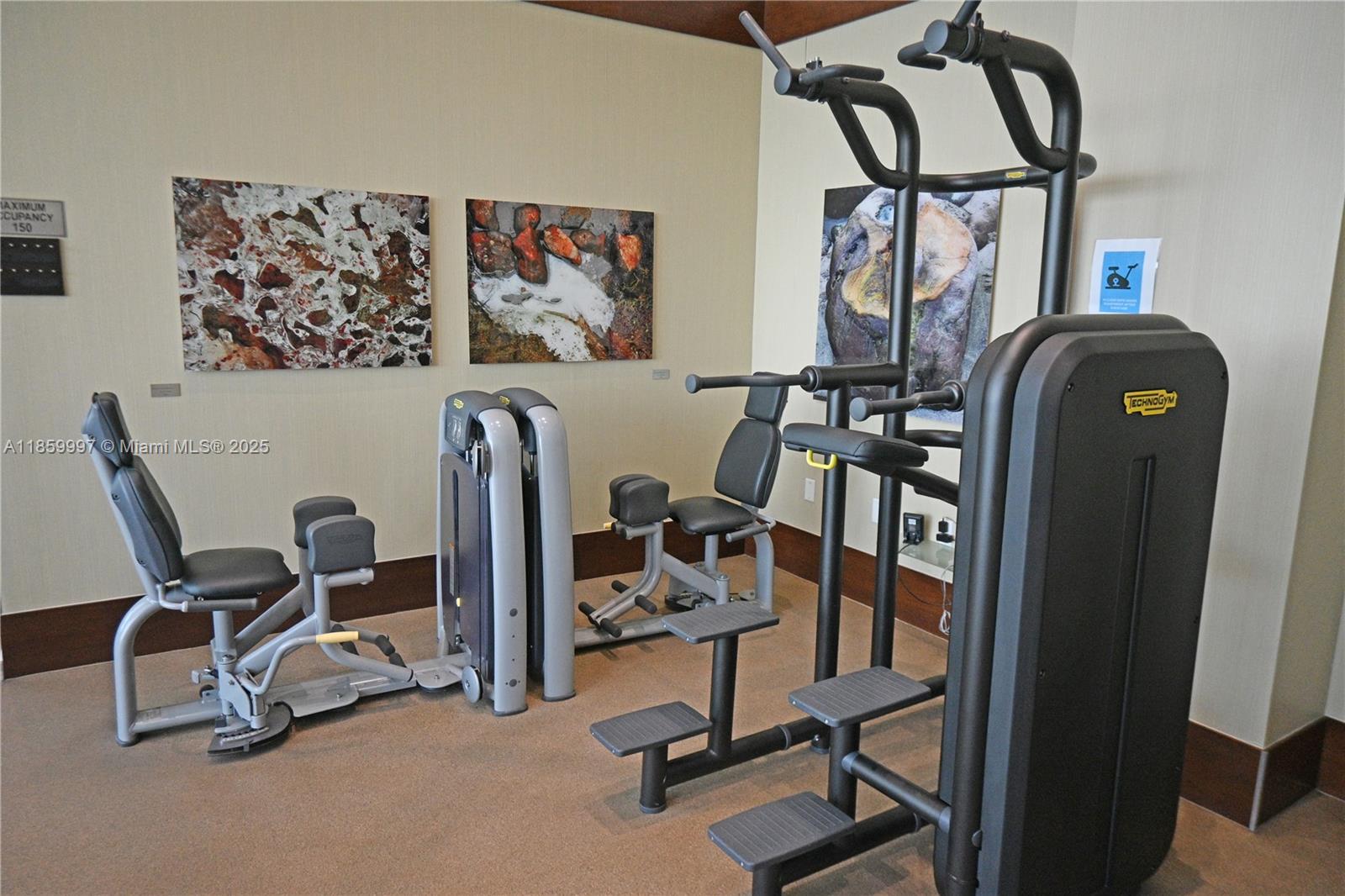 See details 3107 3 / 3 2084 sq. ft. $ 2025-08-16 0 Photo
