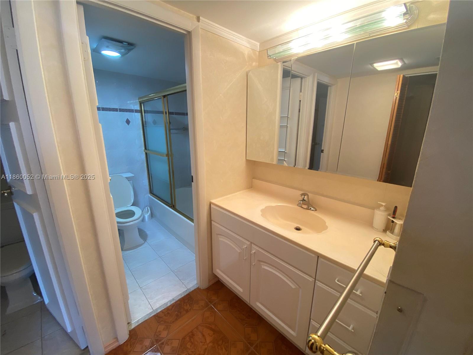Photo of 20379 Country Club Dr  #935-3, Aventura, Florida, 33180 - 