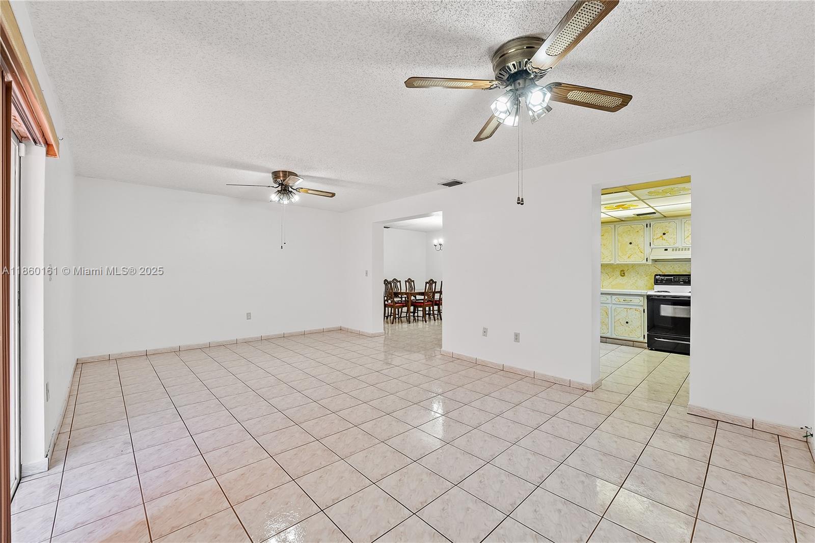 See details / 2514 sq. ft. $ 2025-08-16 0 Photo
