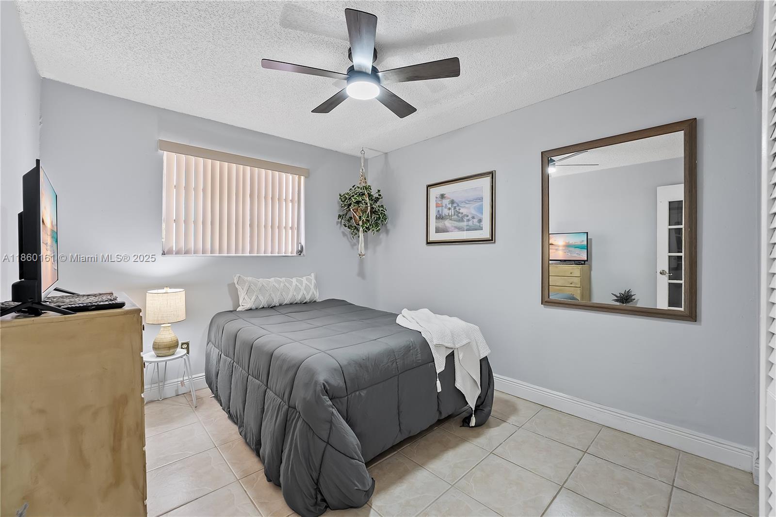 See details / 2514 sq. ft. $ 2025-08-16 0 Photo
