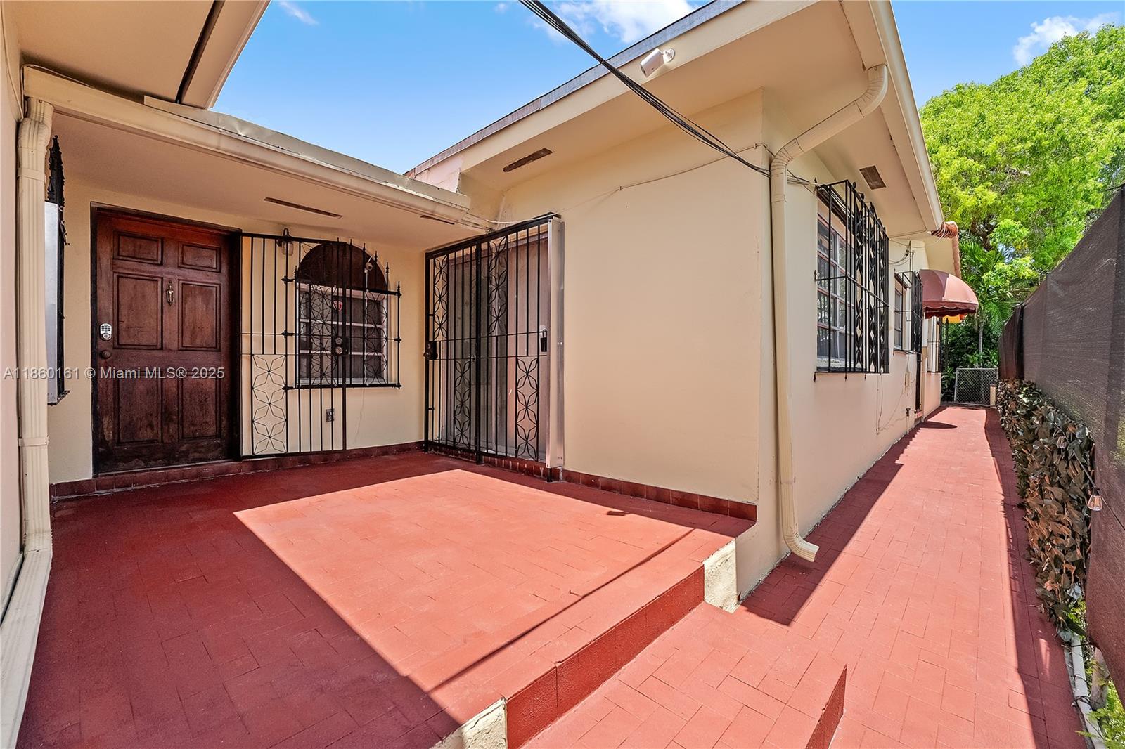 See details / 2514 sq. ft. $ 2025-08-16 0 Photo