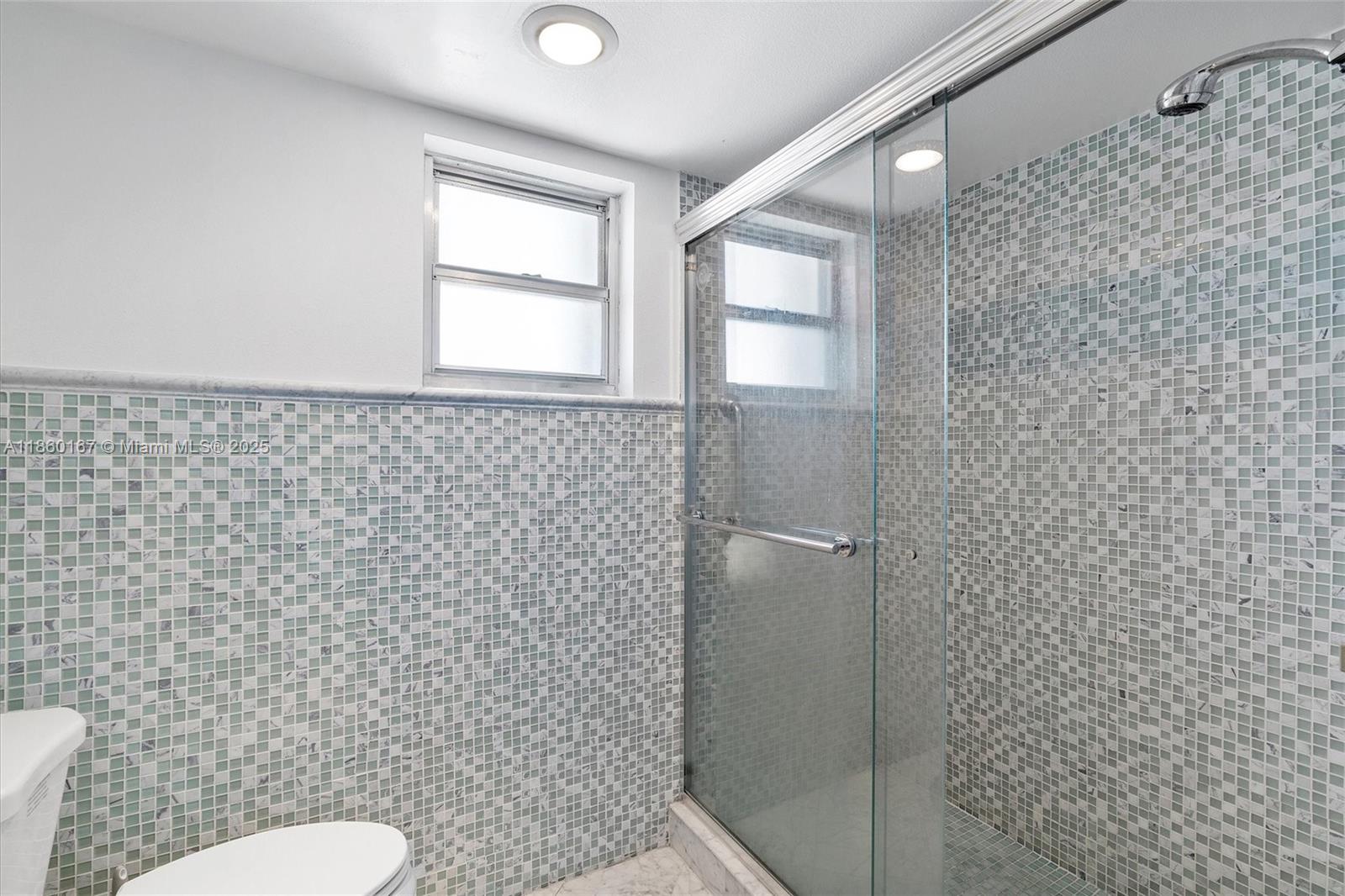 Photo of 2201 Ocean Dr  #1705, Hollywood, Florida, 33019 - 