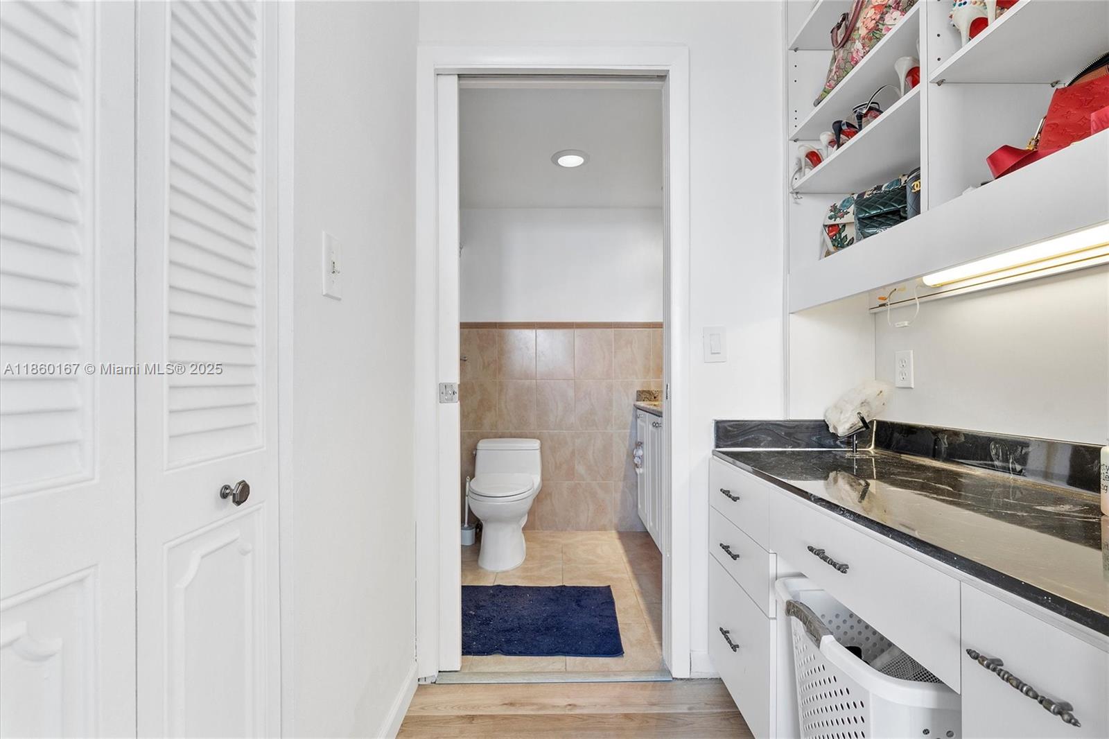 Photo of 2201 Ocean Dr  #1705, Hollywood, Florida, 33019 - 