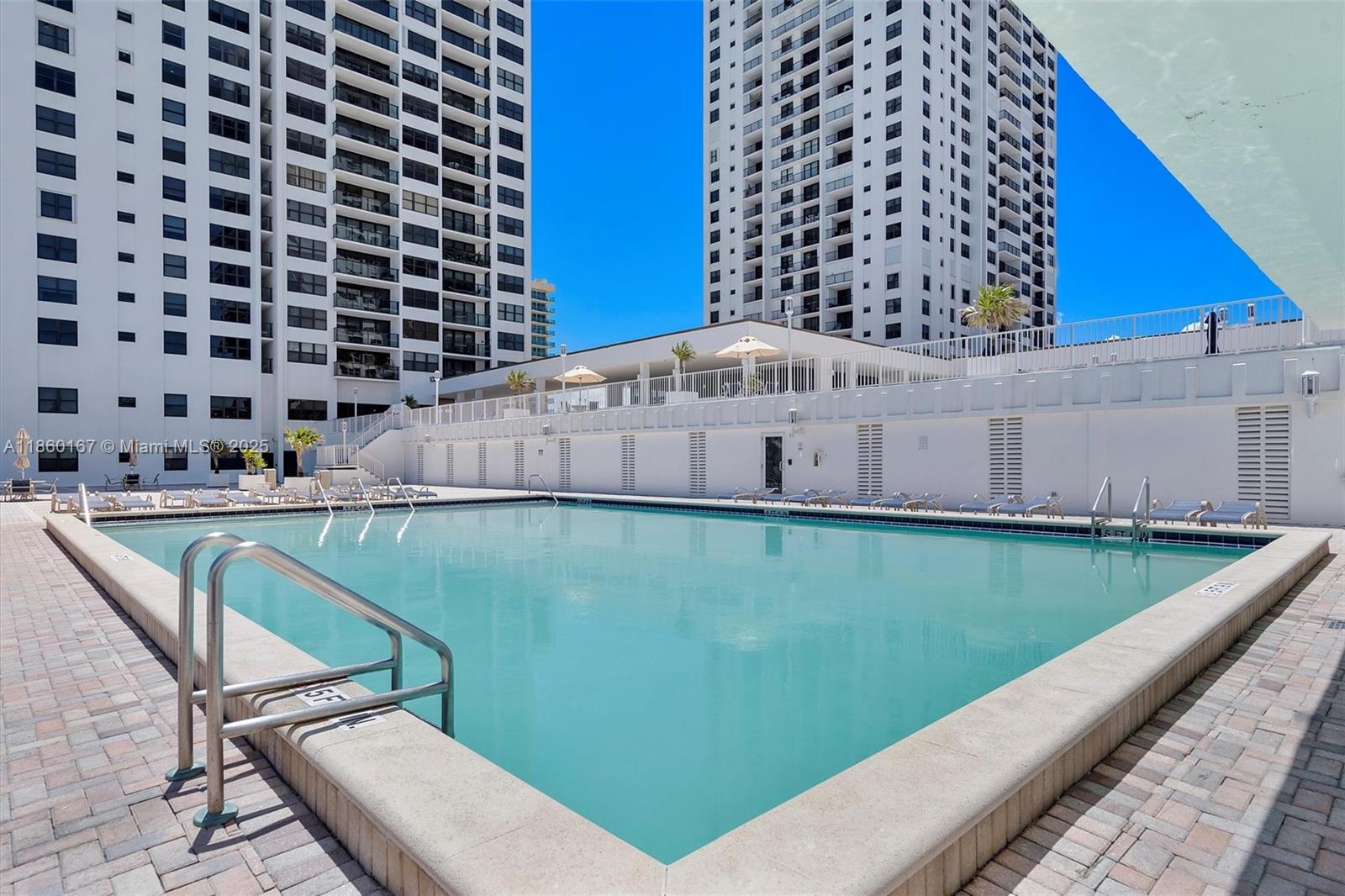 Photo of 2201 Ocean Dr  #1705, Hollywood, Florida, 33019 - 