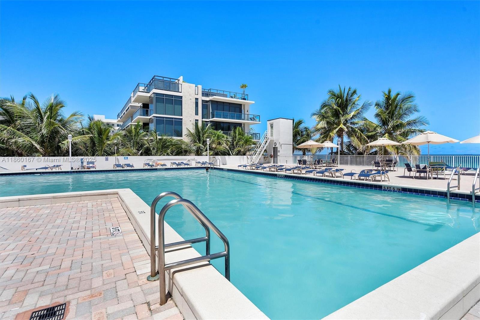 Photo of 2201 Ocean Dr  #1705, Hollywood, Florida, 33019 - 