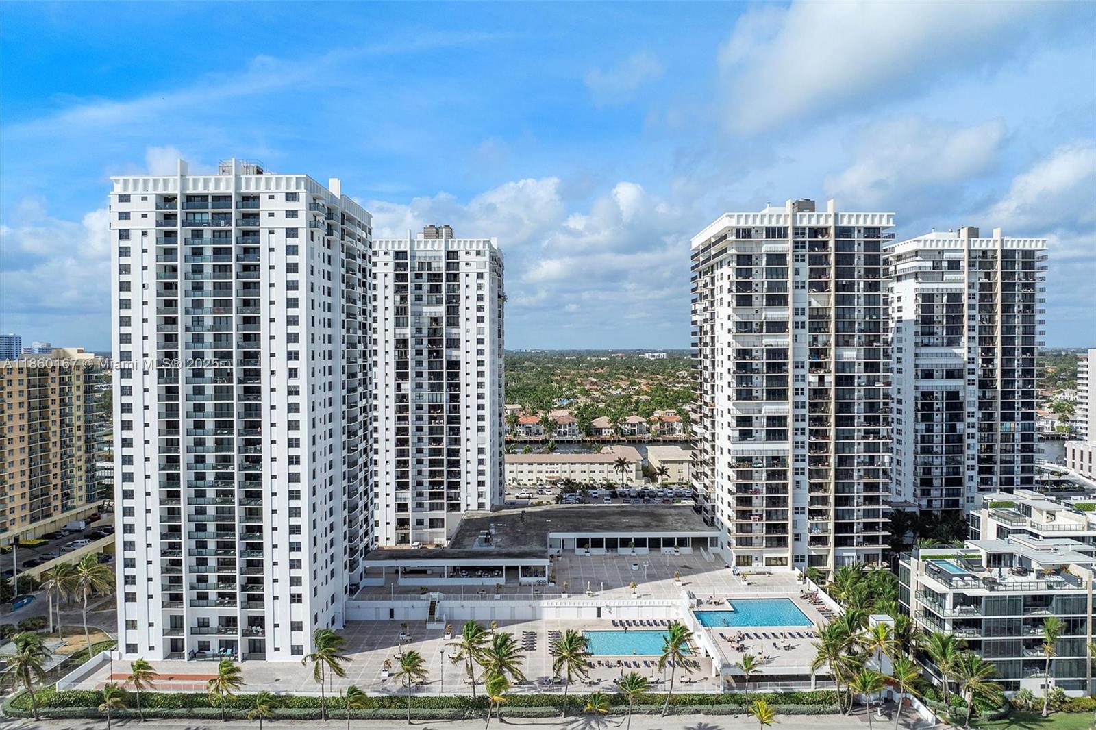 Photo of 2201 Ocean Dr  #1705, Hollywood, Florida, 33019 - 
