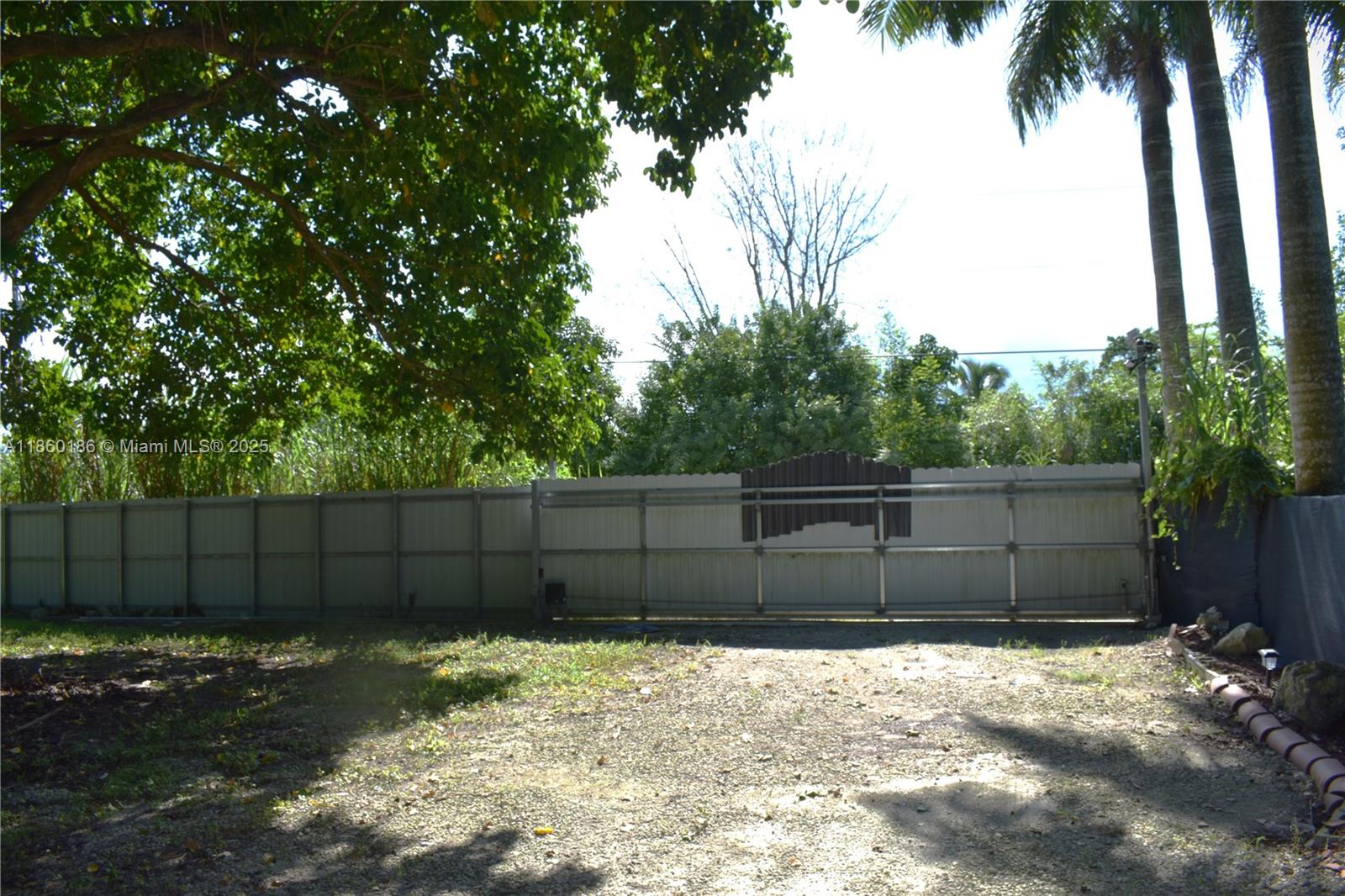   /   sq. ft. $ 2025-08-16 0 Photo