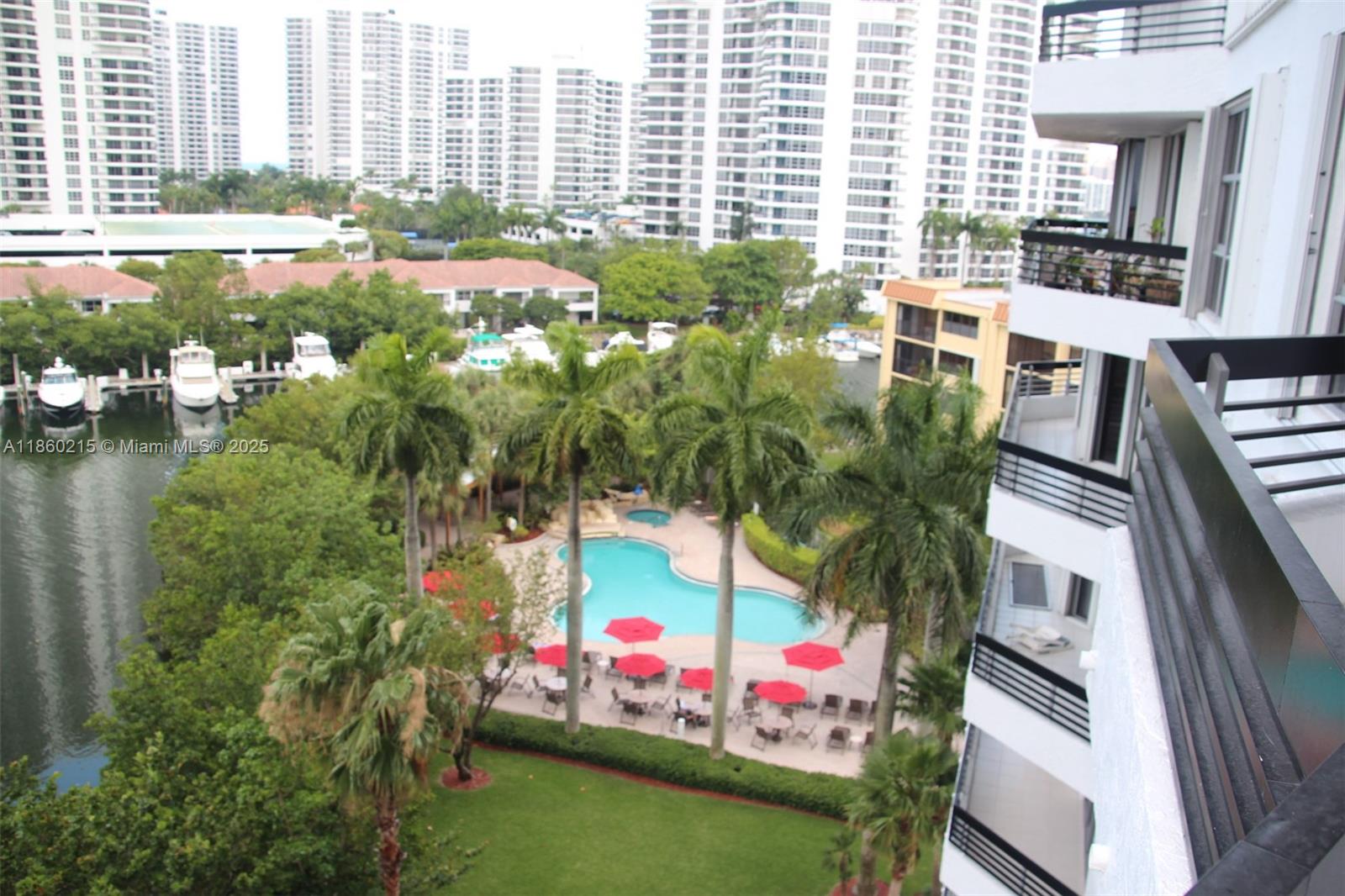 Photo of 3400 192nd St  #811, Aventura, Florida, 33180 - 