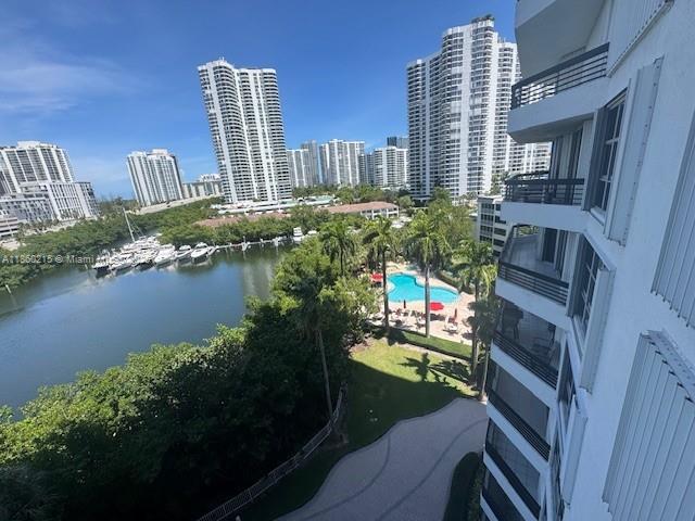 Photo of 3400 192nd St  #811, Aventura, Florida, 33180 - 