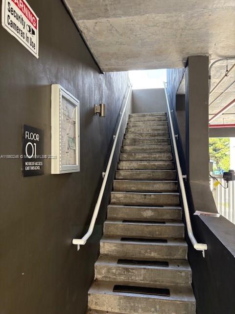 See details / sq. ft. $ 2025-08-17 0 Photo