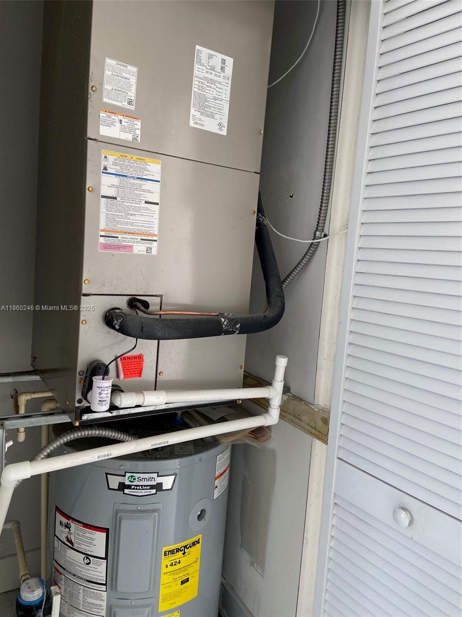 See details / sq. ft. $ 2025-08-17 0 Photo