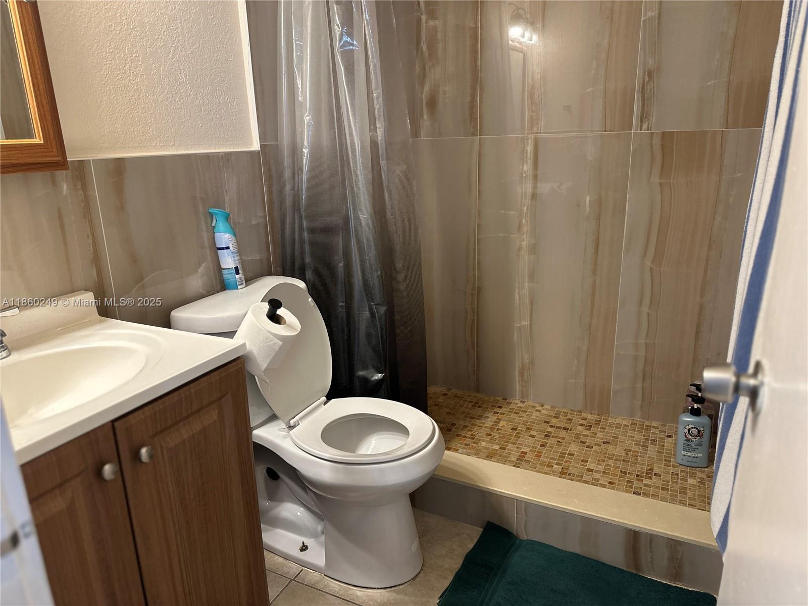   /   sq. ft. $ 2025-08-17 0 Photo