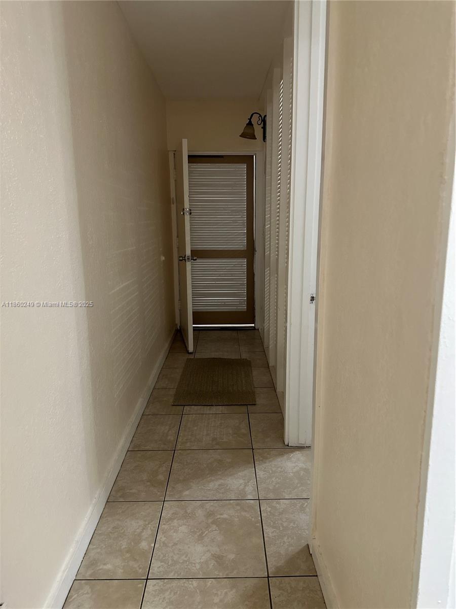   /   sq. ft. $ 2025-08-17 0 Photo