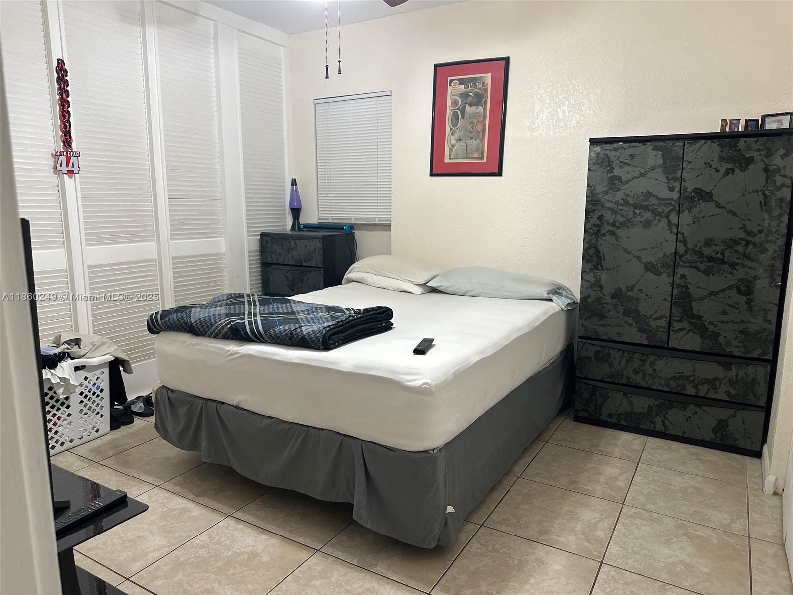   /   sq. ft. $ 2025-08-17 0 Photo