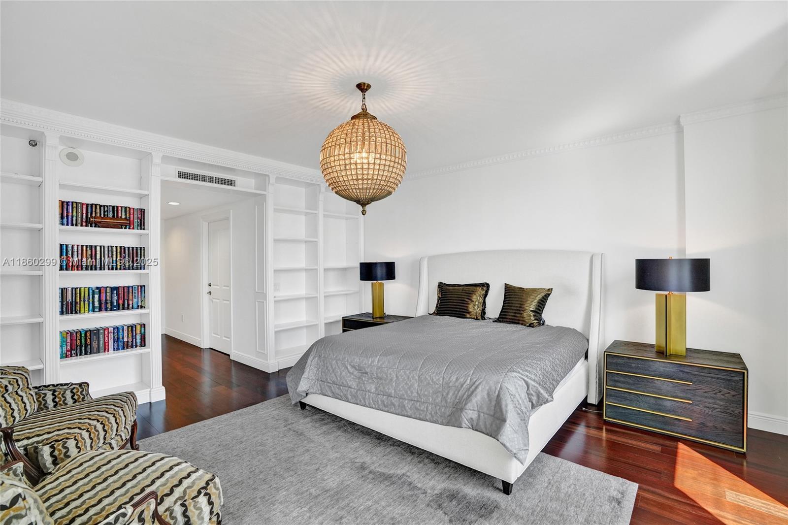 1802 3 / 4 2840 sq. ft. $ 2025-08-17 0 Photo