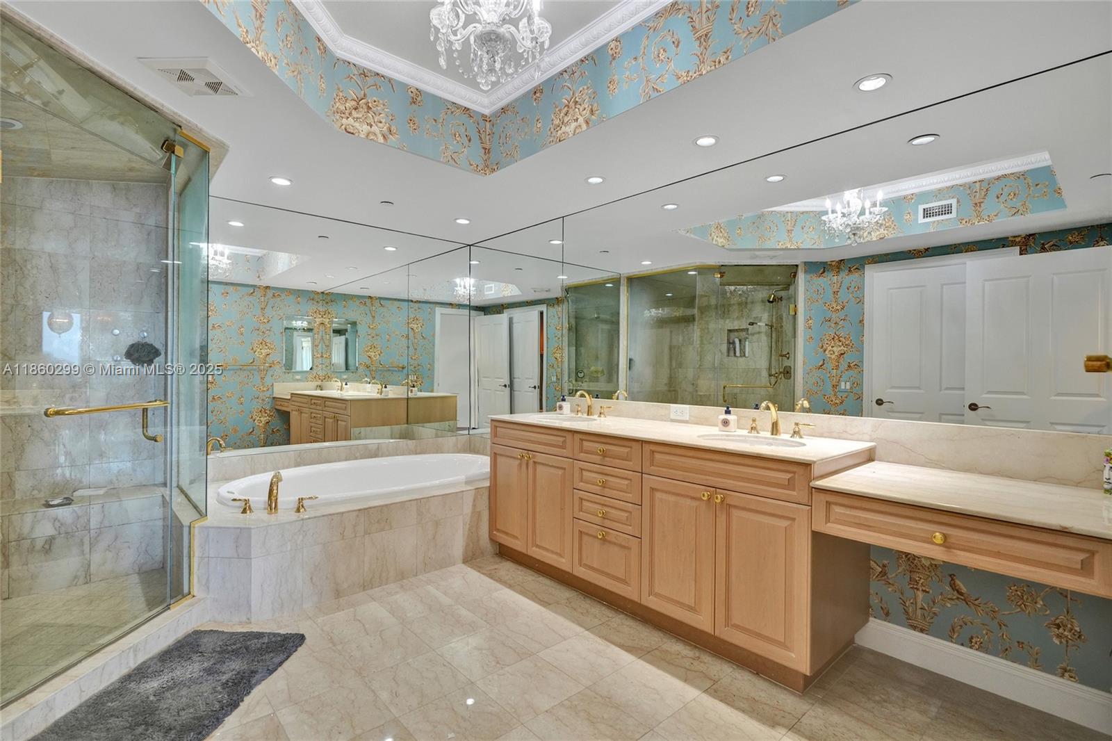 1802 3 / 4 2840 sq. ft. $ 2025-08-17 0 Photo
