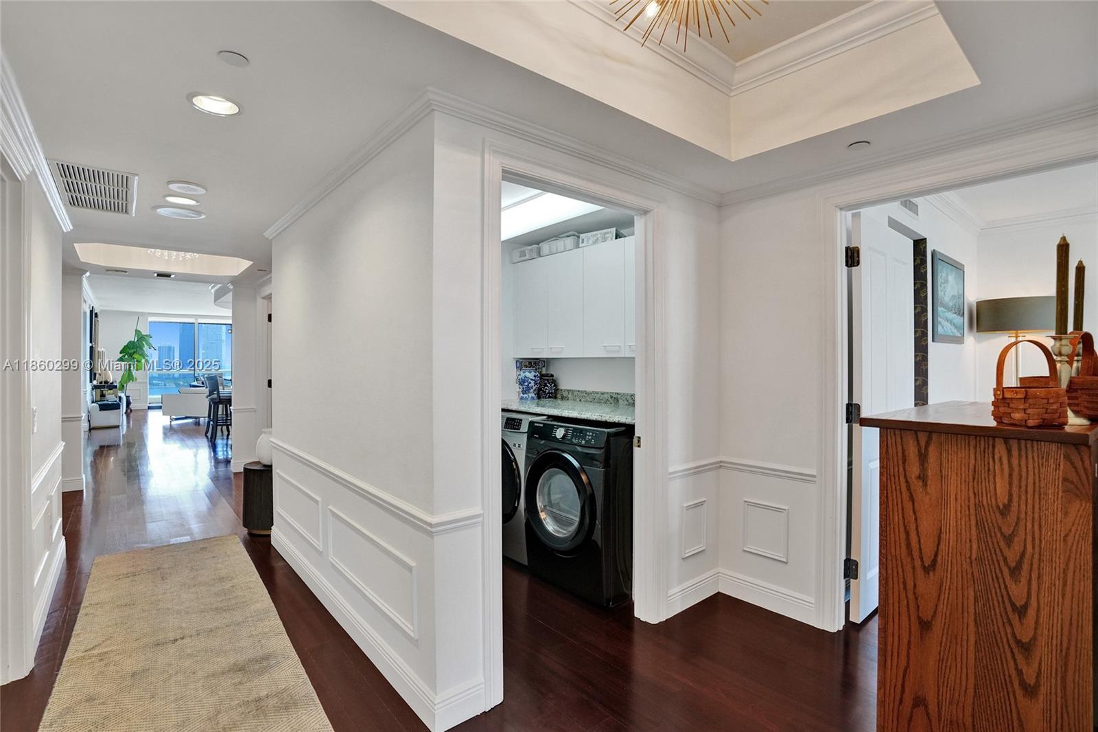 1802 3 / 4 2840 sq. ft. $ 2025-08-17 0 Photo