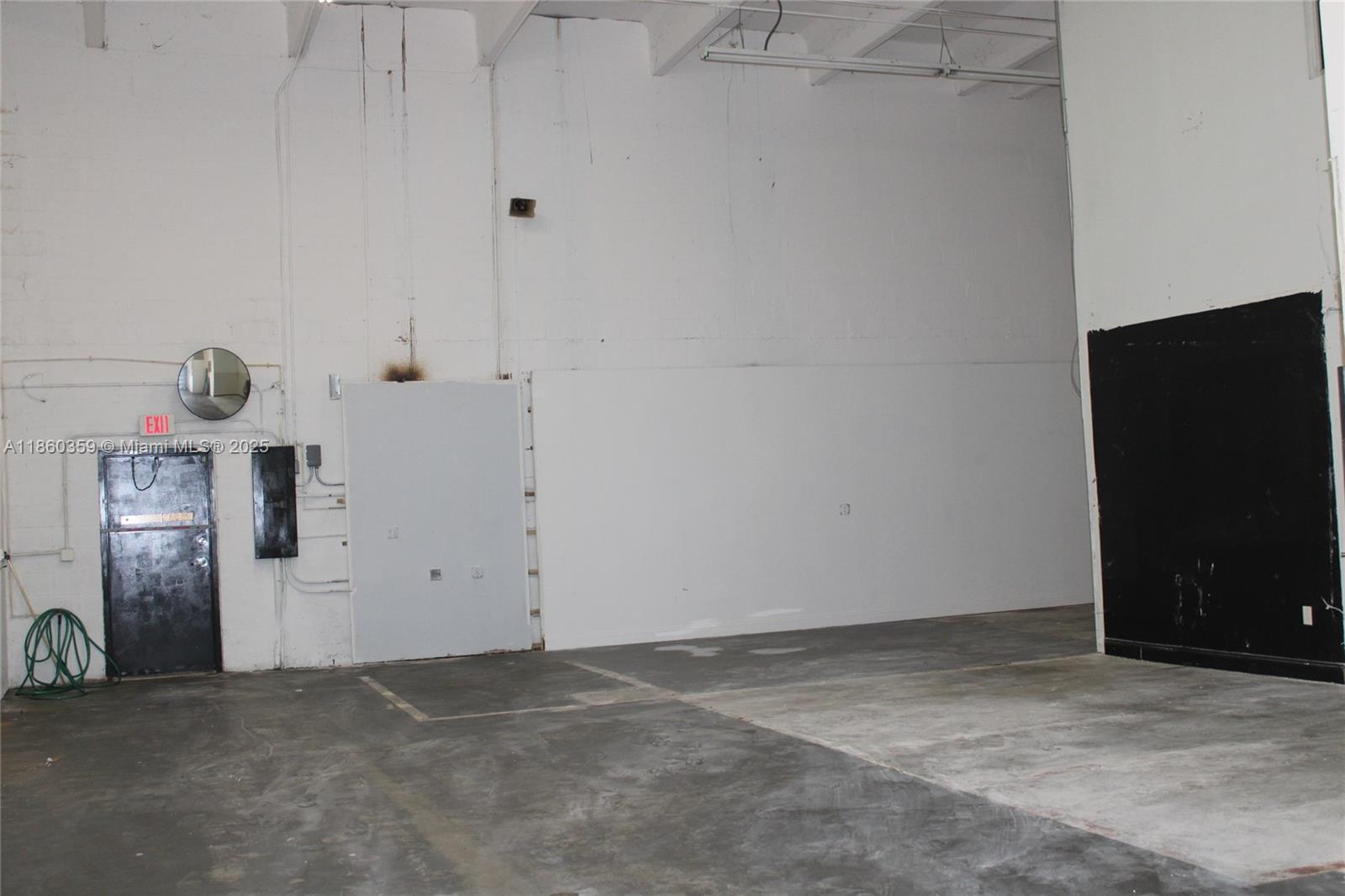 B-1  /   sq. ft. $ 2025-10-01 0 Photo