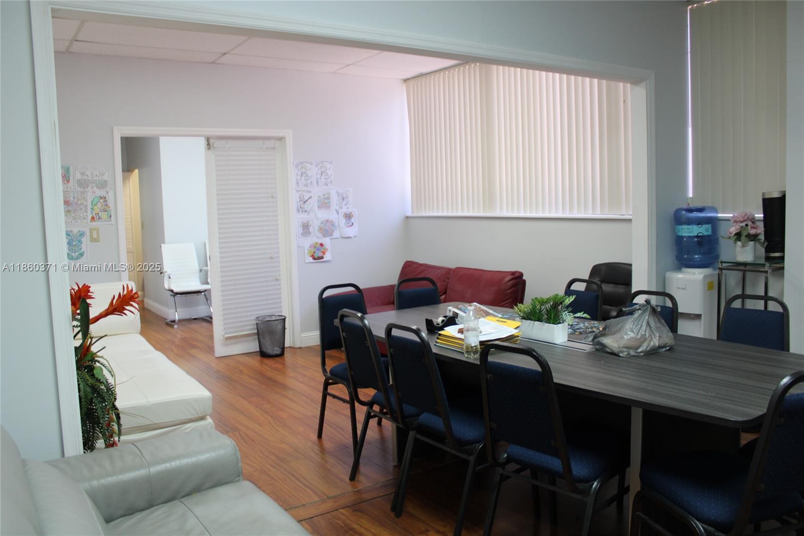 See details 109 / sq. ft. $ 2025-08-17 0 Photo