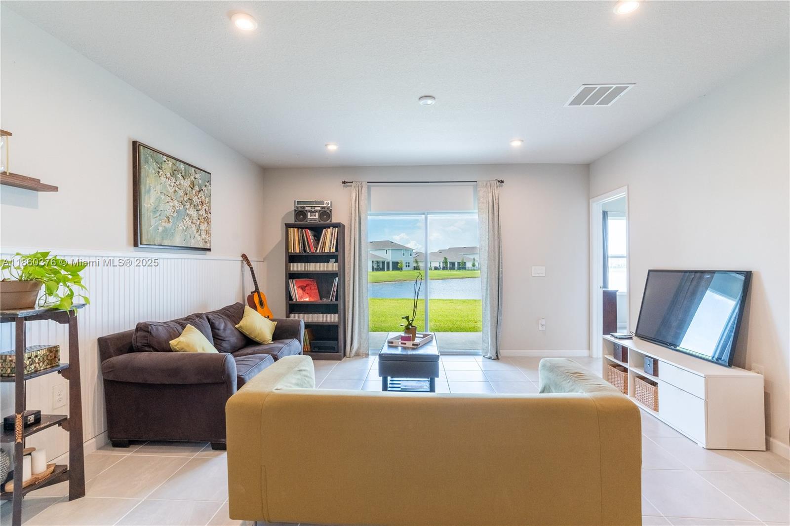 9454 3 / 2 1503 sq. ft. $ 2025-09-12 0 Photo