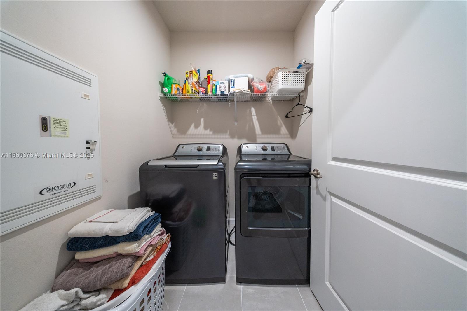 9454 3 / 2 1503 sq. ft. $ 2025-09-12 0 Photo