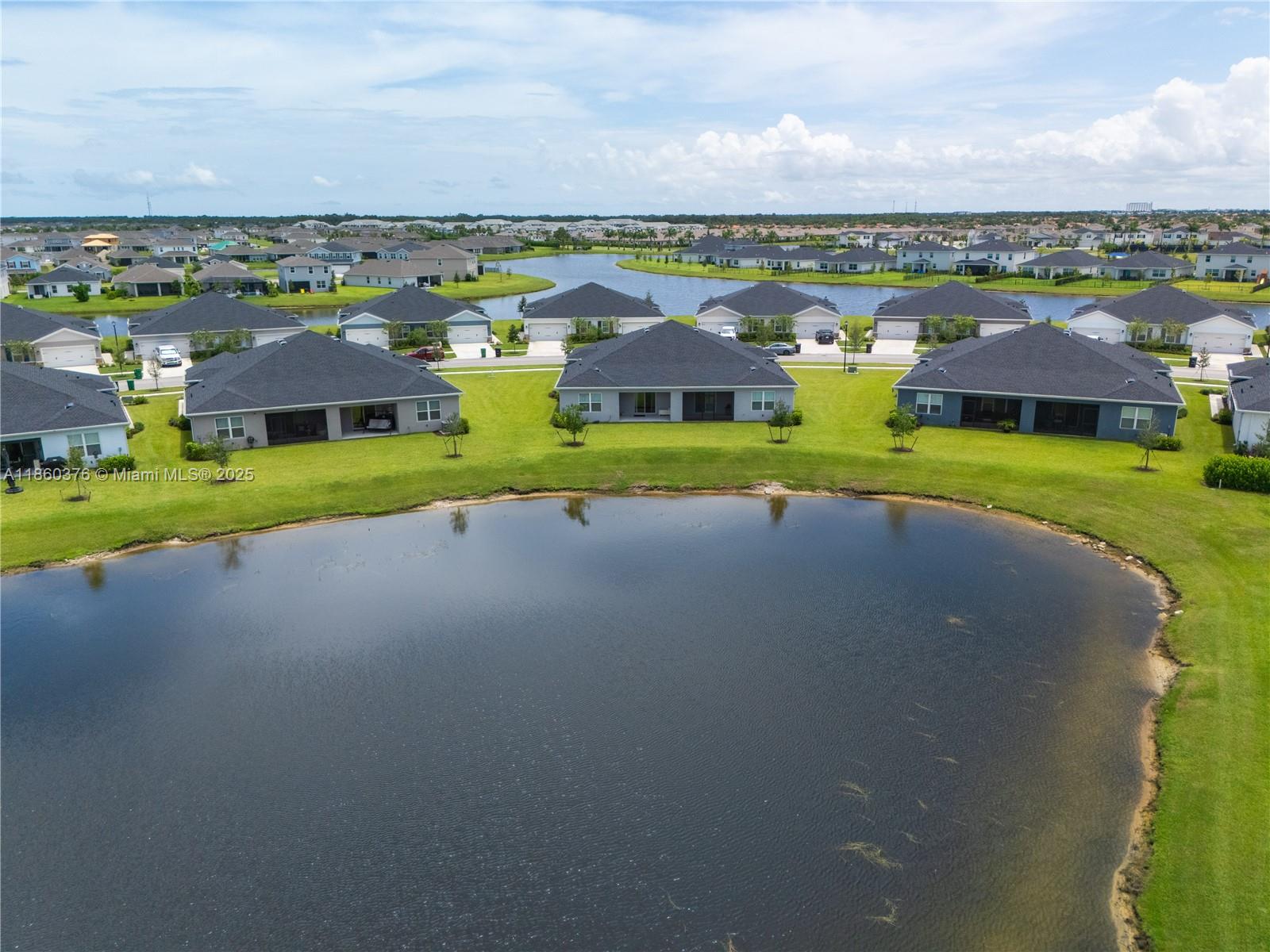 9454 3 / 2 1503 sq. ft. $ 2025-09-12 0 Photo