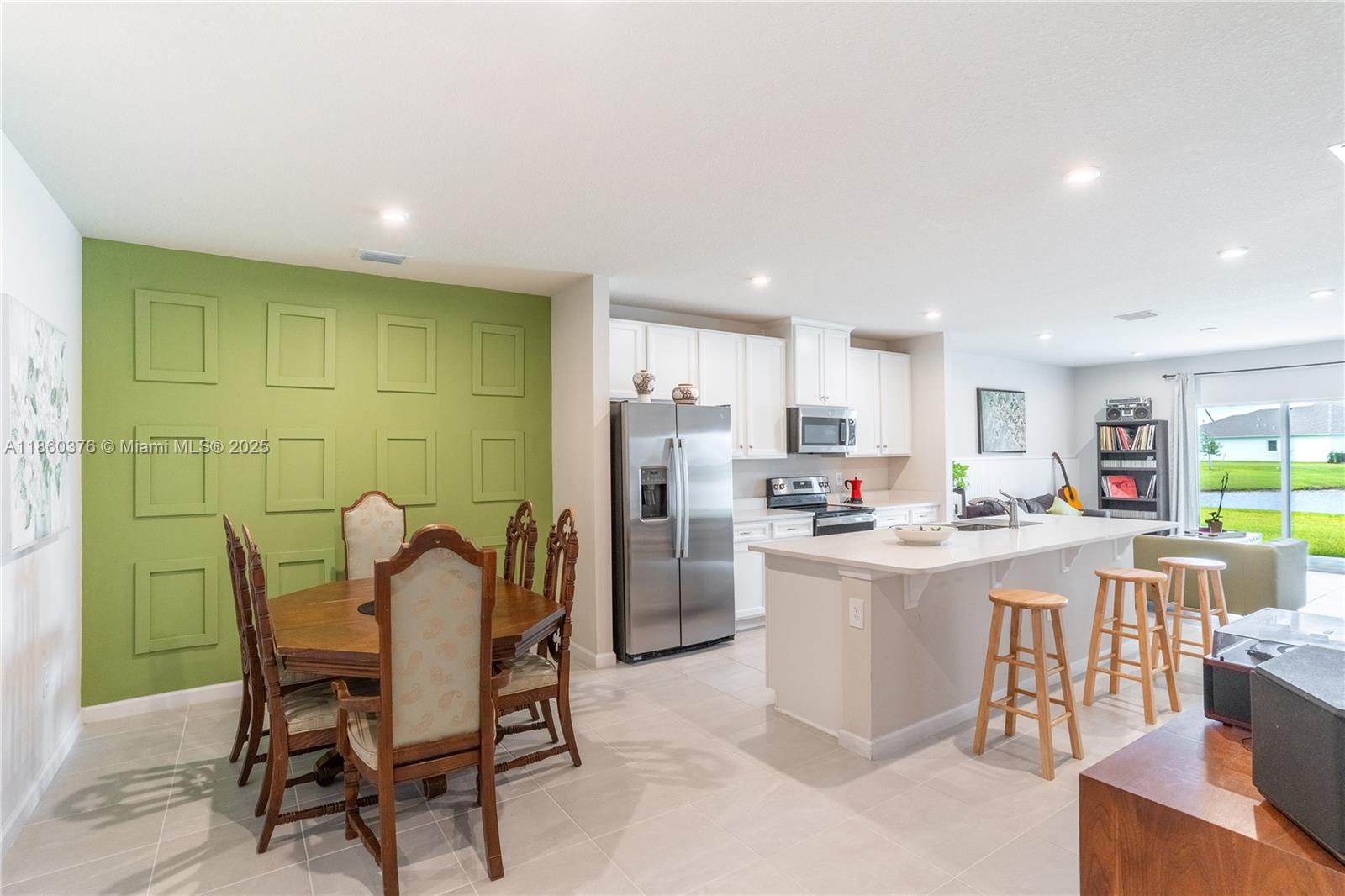 9454 3 / 2 1503 sq. ft. $ 2025-09-12 0 Photo