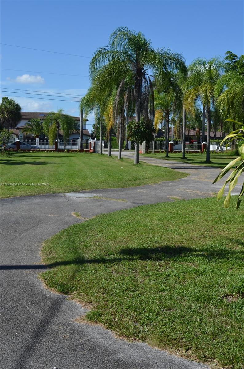 See details / sq. ft. $ 2025-08-18 0 Photo
