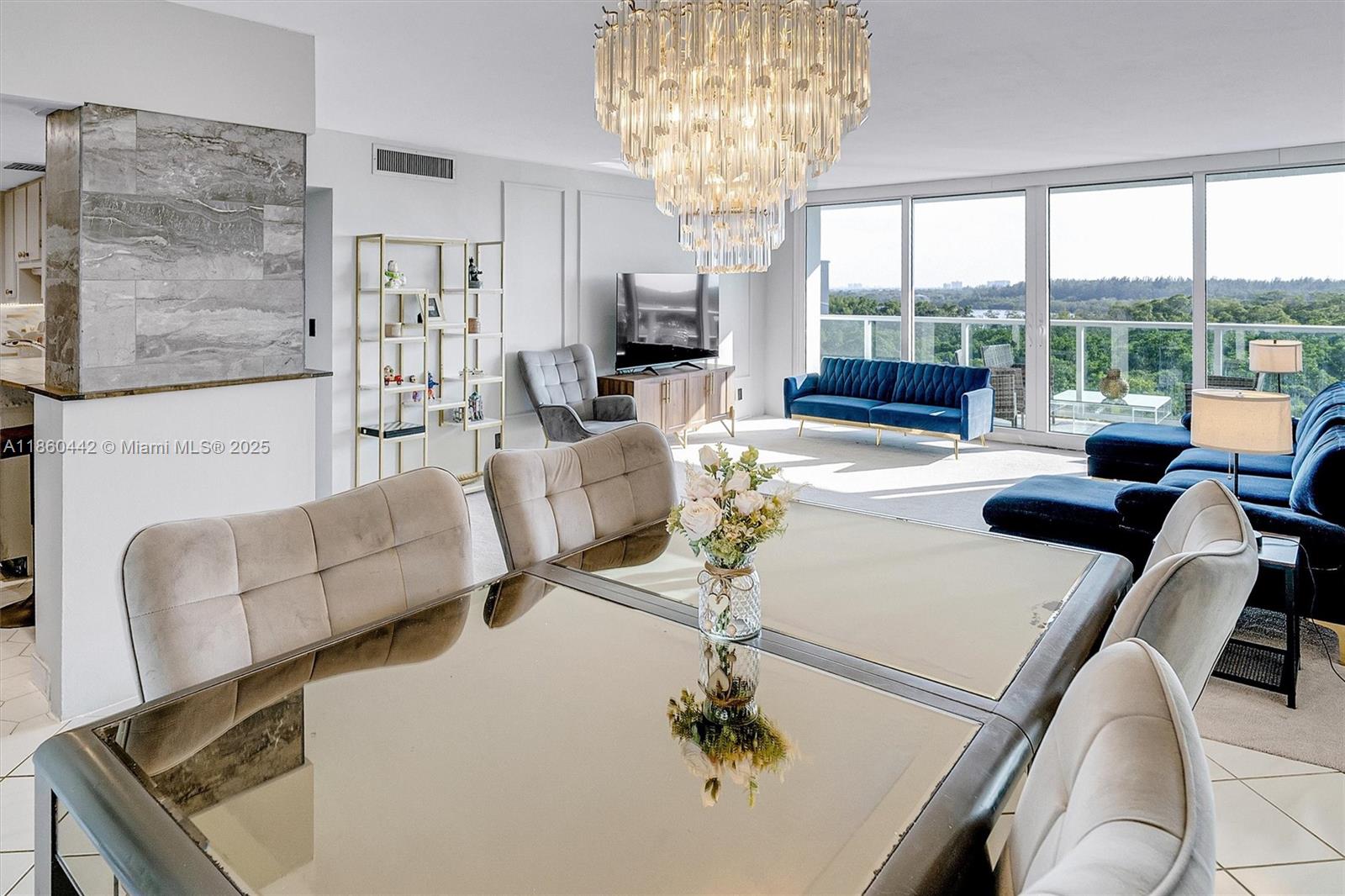 617 2 / 2 1521 sq. ft. $ 2025-08-18 0 Photo