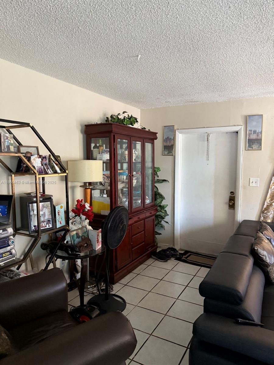   /  1912 sq. ft. $ 2025-08-18 0 Photo