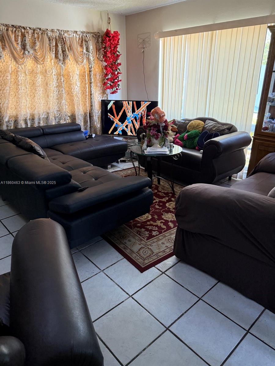   /  1912 sq. ft. $ 2025-08-18 0 Photo
