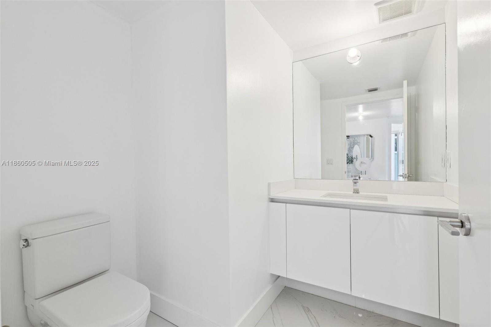 5-907 3 / 4 1892 sq. ft. $ 2025-08-18 0 Photo
