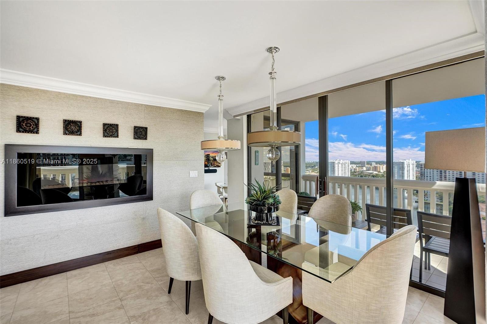 2309 3 / 3 1880 sq. ft. $ 2025-08-18 0 Photo