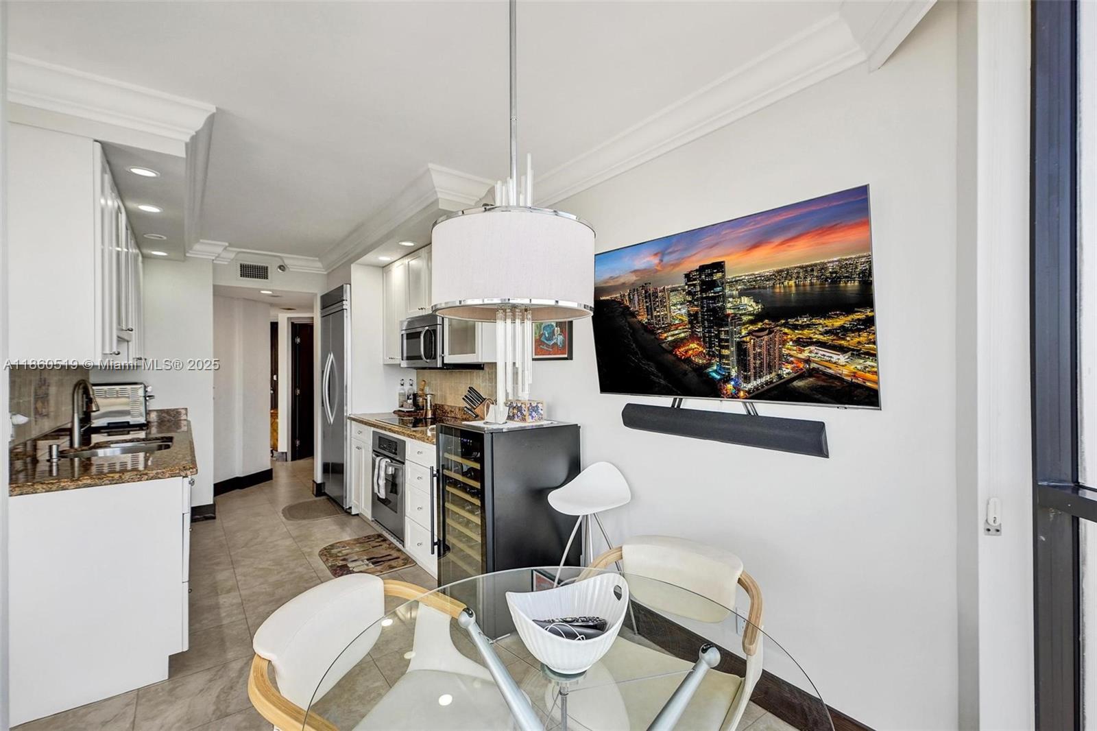 2309 3 / 3 1880 sq. ft. $ 2025-08-18 0 Photo