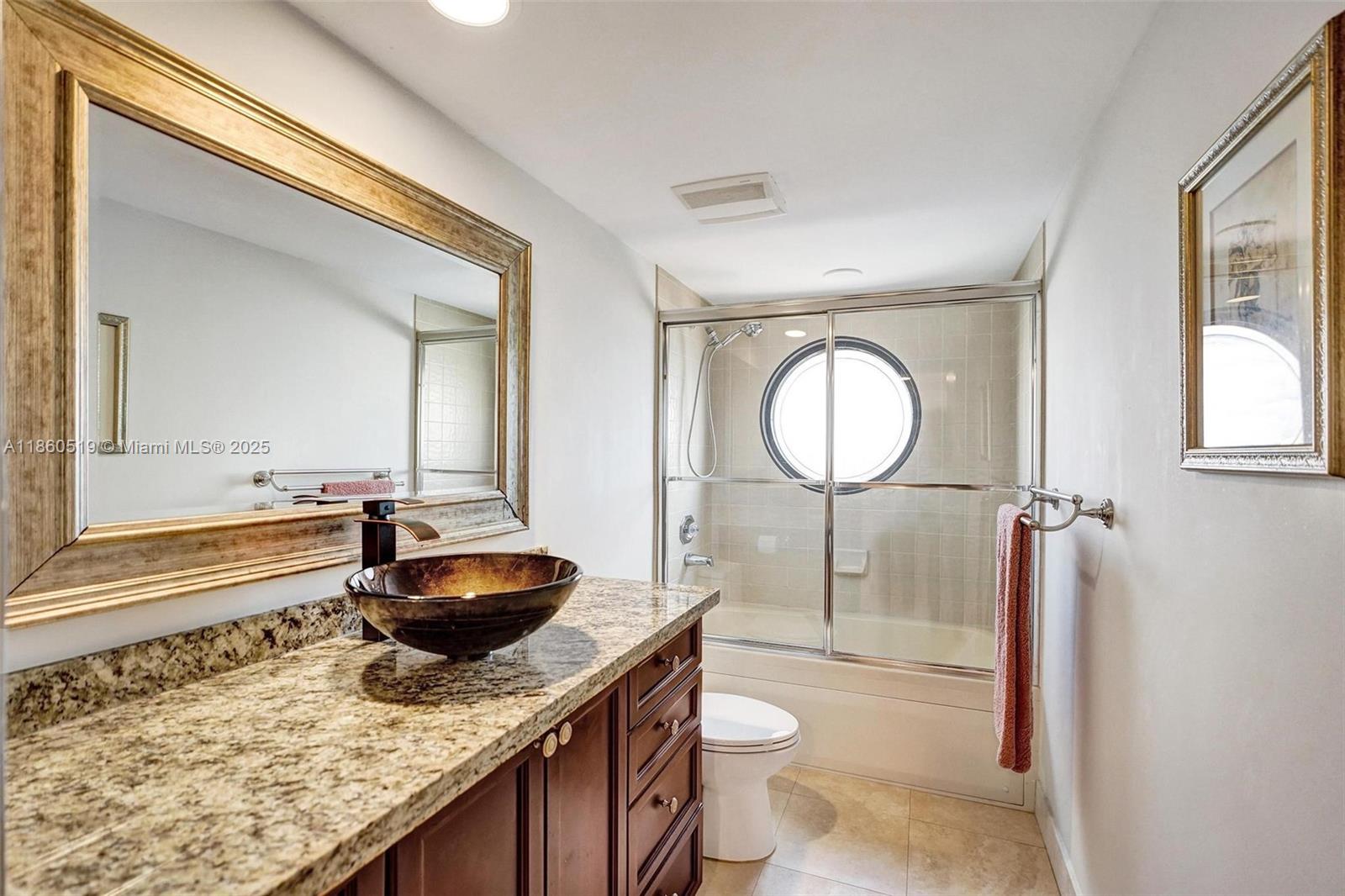 2309 3 / 3 1880 sq. ft. $ 2025-08-18 0 Photo