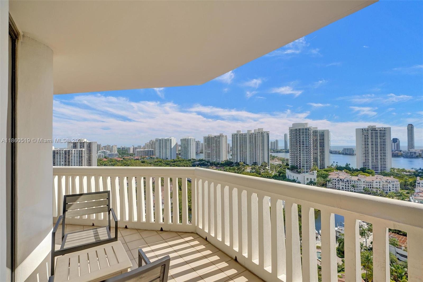2309 3 / 3 1880 sq. ft. $ 2025-08-18 0 Photo