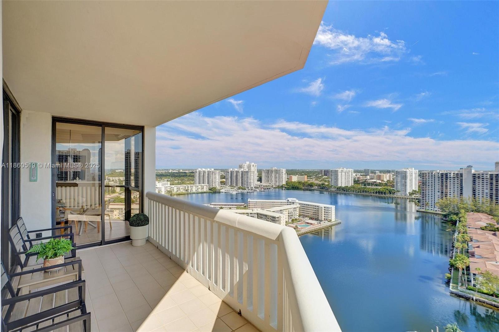 2309 3 / 3 1880 sq. ft. $ 2025-08-18 0 Photo
