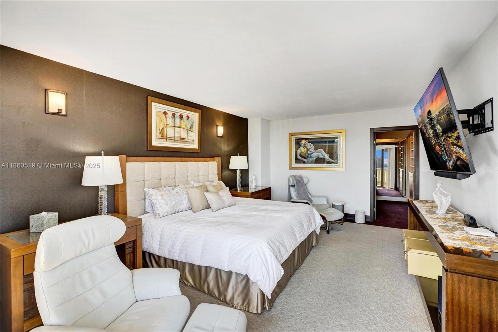 2309 3 / 3 1880 sq. ft. $ 2025-08-18 0 Photo