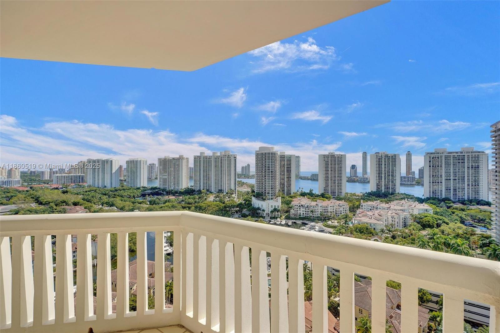 2309 3 / 3 1880 sq. ft. $ 2025-08-18 0 Photo